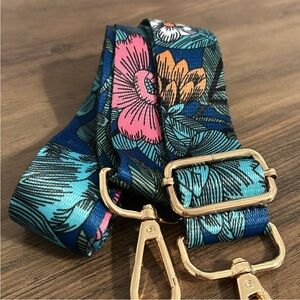 2. Blue Floral Guitar Strap